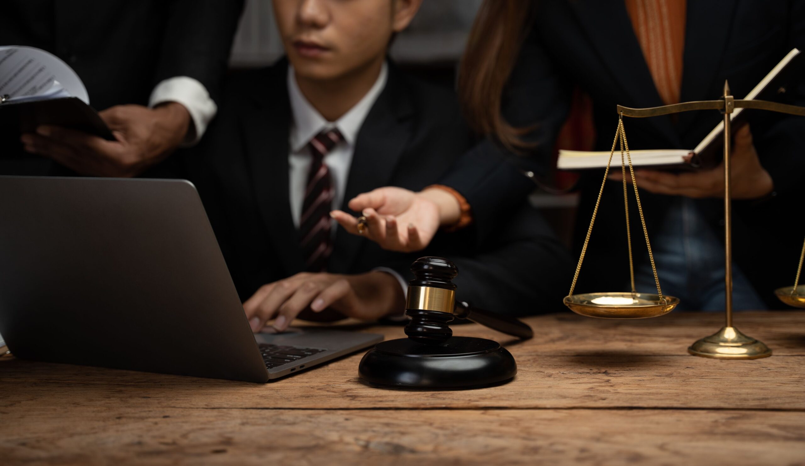 What is Wire Fraud and Mail Fraud? Examples and How to Avoid Them